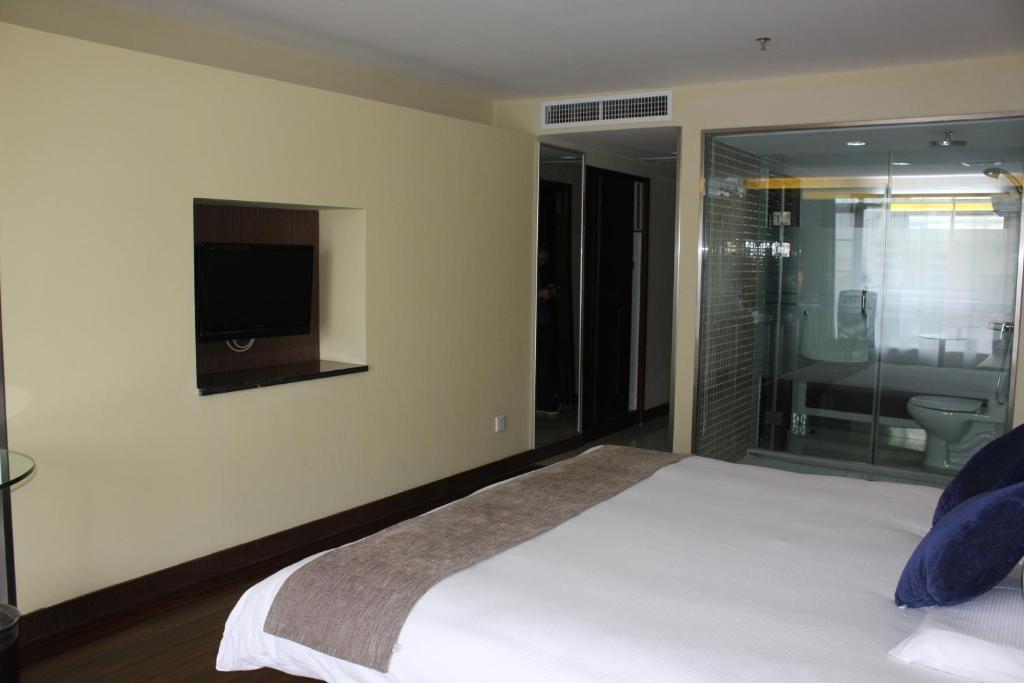 Ji Hotel North Tianhe Guangzhou Room photo